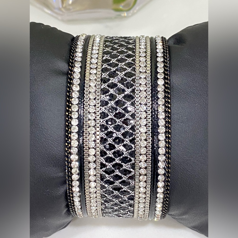2/$25 New Black Silver Women Rhinestone Elegant Chain Bracelet Bangle Trendy